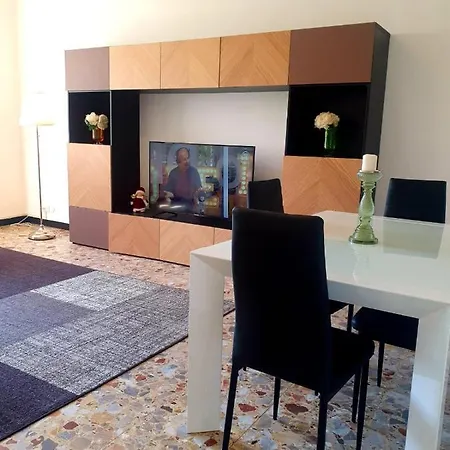 Апартаменты Chiavari Beach