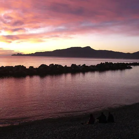 Chiavari Beach * 키아바리