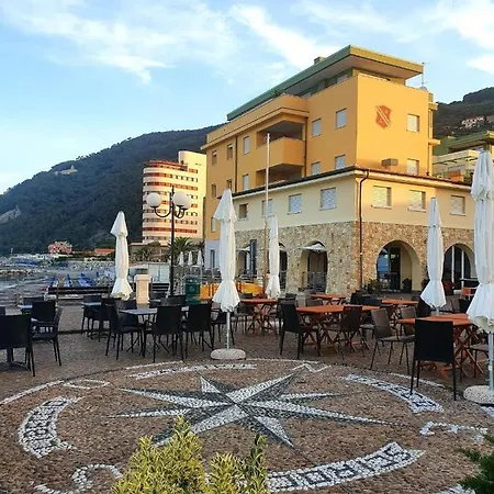 Lägenhet Chiavari Beach *