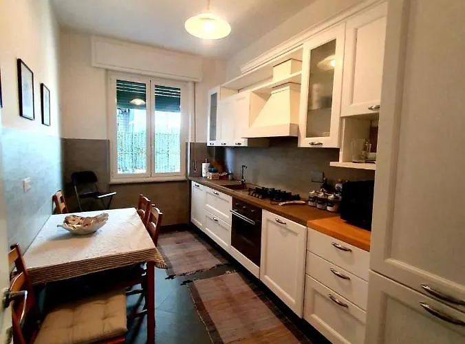 Chiavari Beach * 基亚瓦里